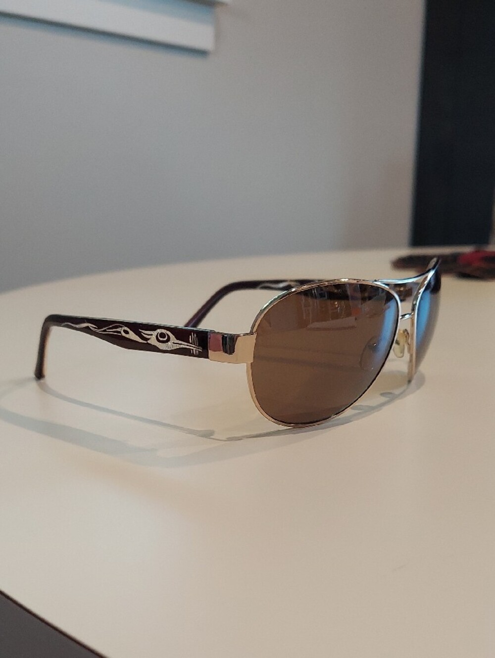 AYA Cameron Sunglasses Heron Design by Corrine Hunt - Picture 2 of 7